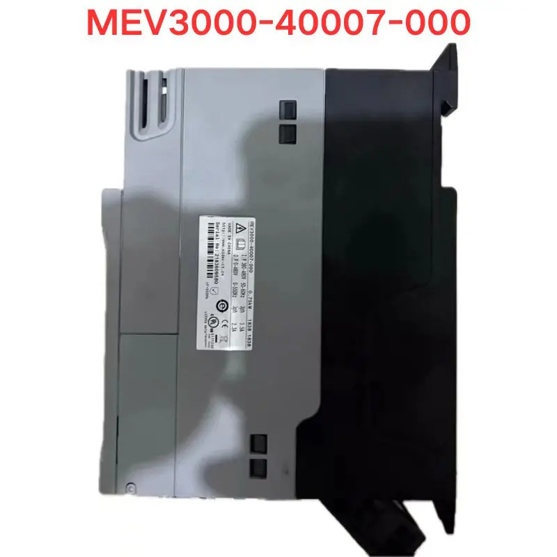 리퍼 MEV3000-40007-000 주파수 변환기 0.75KW 기능 OK