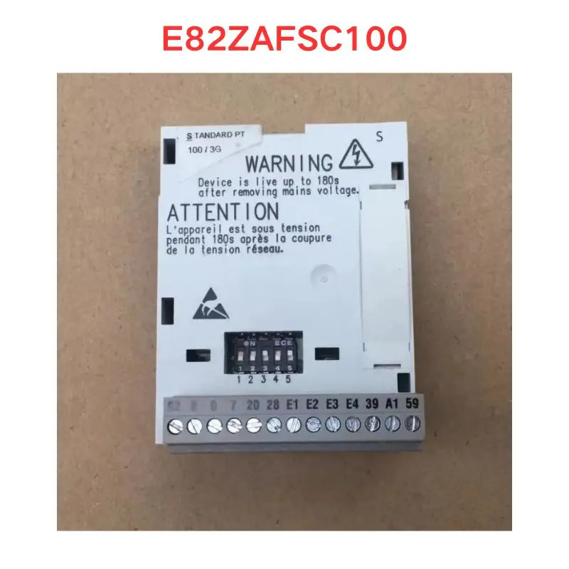 오리지널 E82ZAFSC100 모듈