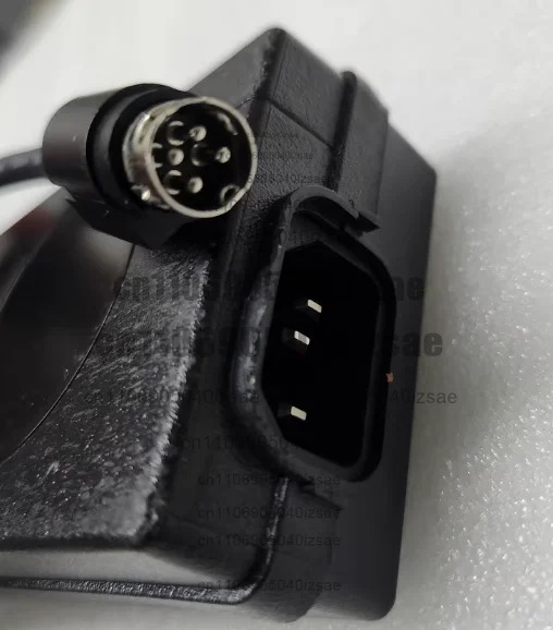 전원공급장치 ME90A1949F02 전원 공급 라19V4.7A 어댑터 4핀 플매트 카펫 러그 기능 손상되지 않음 리퍼 OK