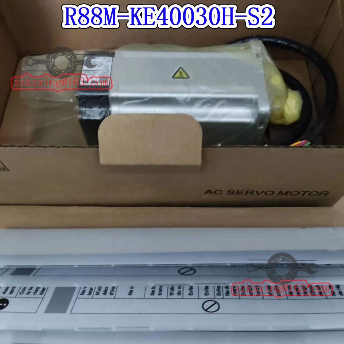 오리지널 AC 서보모터 신 R88M-KE40030H-S2
