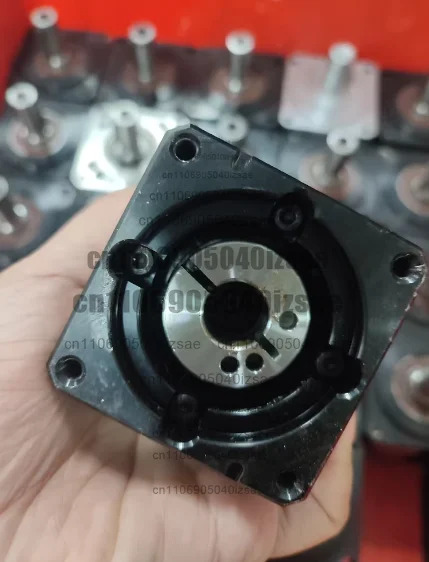 PF60L1-010-P2-S2-14-30-50-70-M5 감속비400W 기능적으로 무결함 리퍼 완료