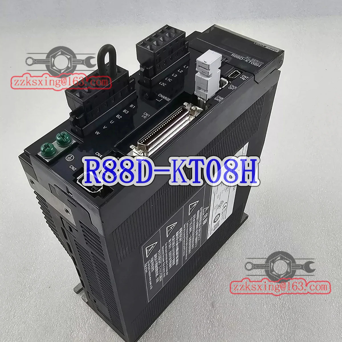밀기울 새 R88D-KT08H AC 서보 드라이버 포장