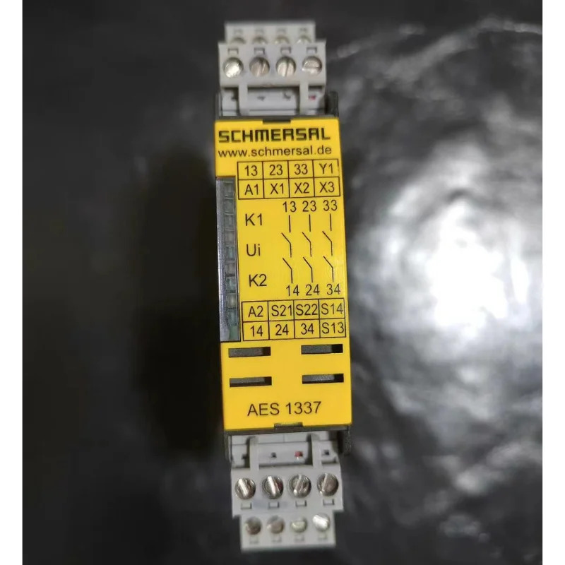 리퍼 AES1337-24V 안전 릴레이 OK
