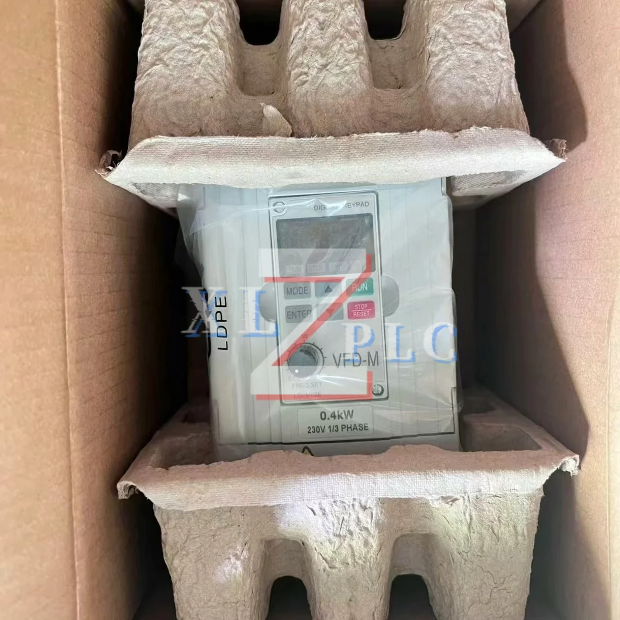 주파수 인버터 VFD004M21A VFD007B21A