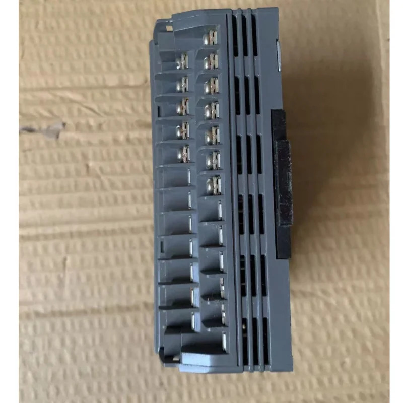 리퍼 KV-40T2W PLC 컨트롤러 OK