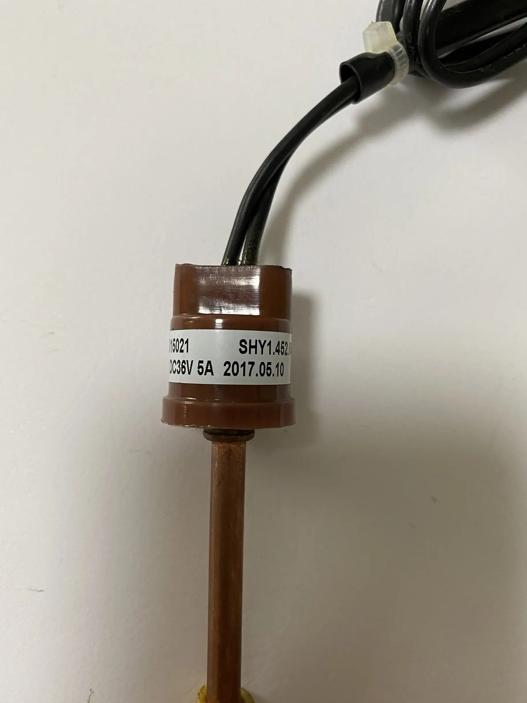 압력 컨트롤러 EBG38015021 OFF 0.1Mpa ON 0.2Mpa AC220V 5A DC36V