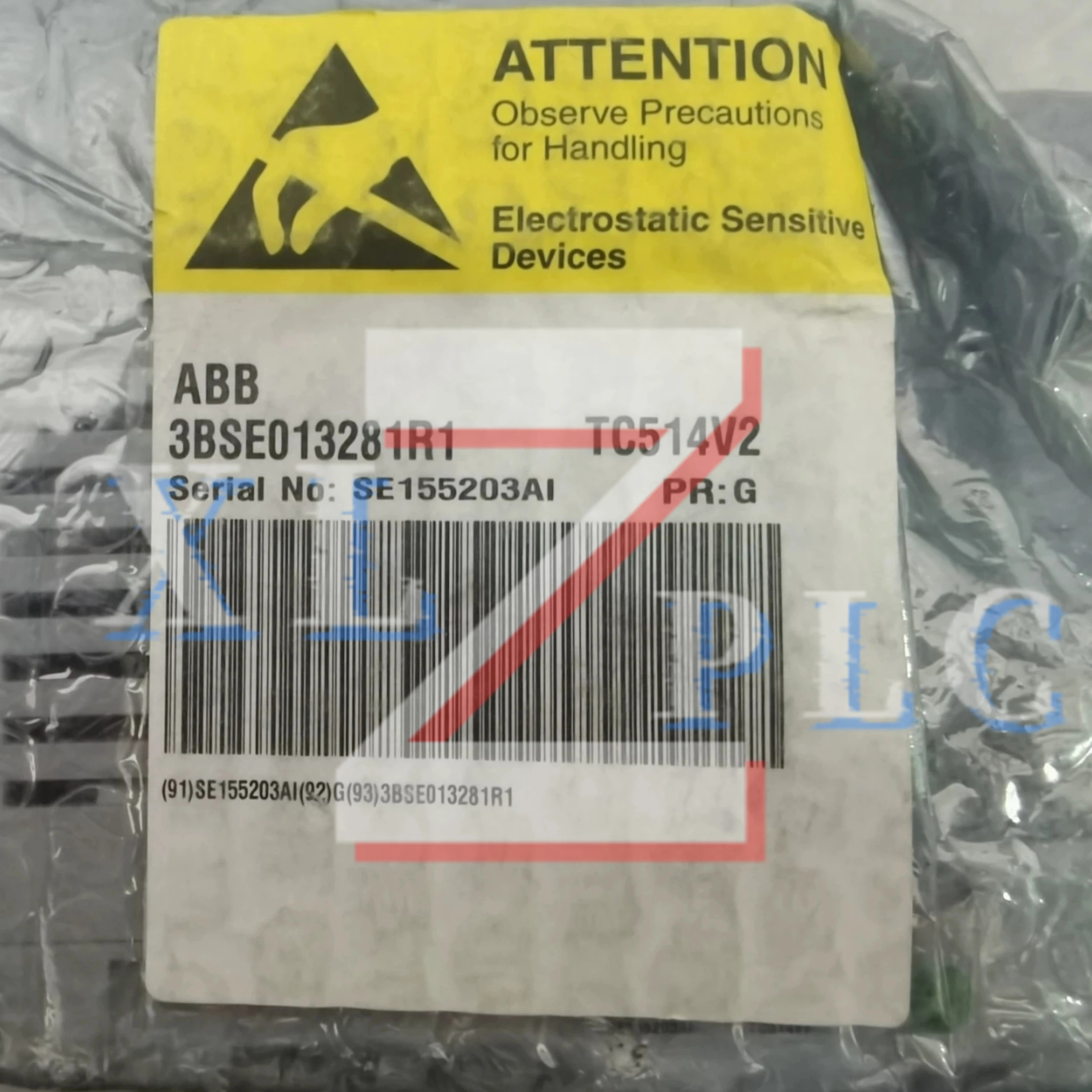 PLC 모듈 새 RLM01 3BDZ000398R1 SB822 3BSE018172R1 TB820V2 3BSE013208R1 TB840A 3BSE037760R1 TC514V2 3BS