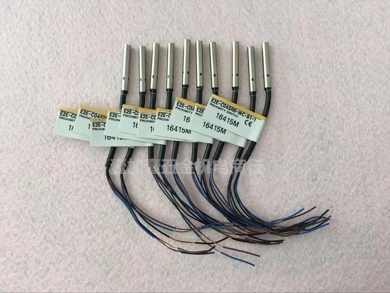 Deda 라운드 액세서리 스위치 E2E-C04SR8-WC-B1-1
