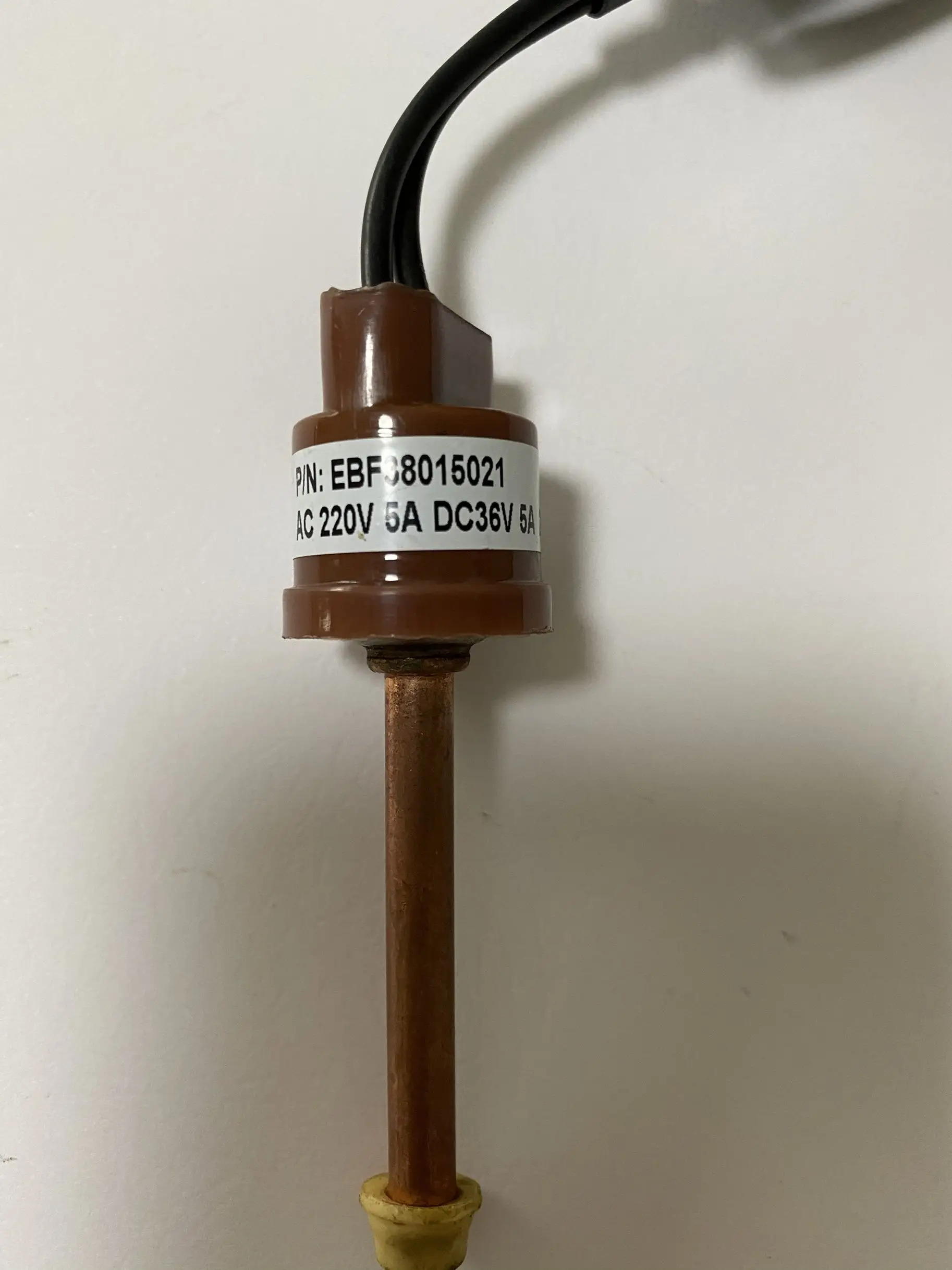 압력 컨트롤러 EBG38015021 OFF 0.1Mpa ON 0.2Mpa AC220V 5A DC36V