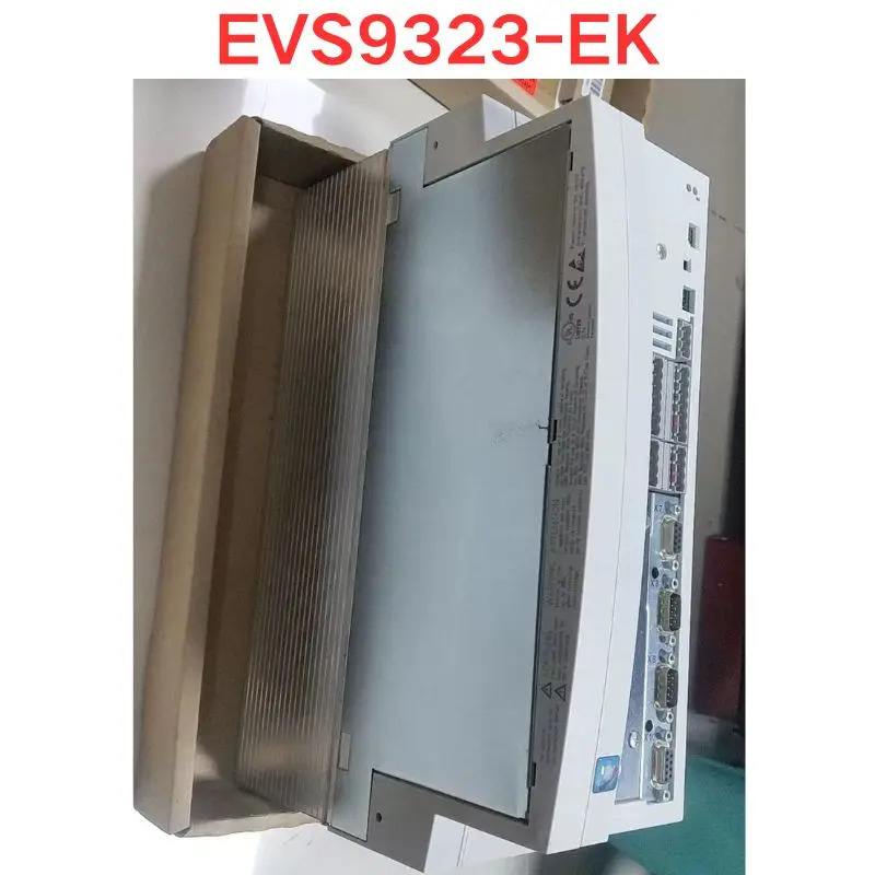 오리지널 EVS9323-EK 주파수 변환기 신