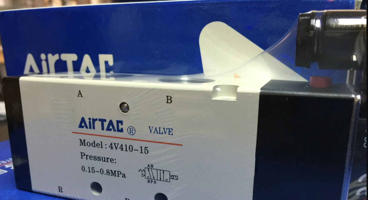 AirTAC 솔레노이드 밸브 신 4V410-15-A AC220V