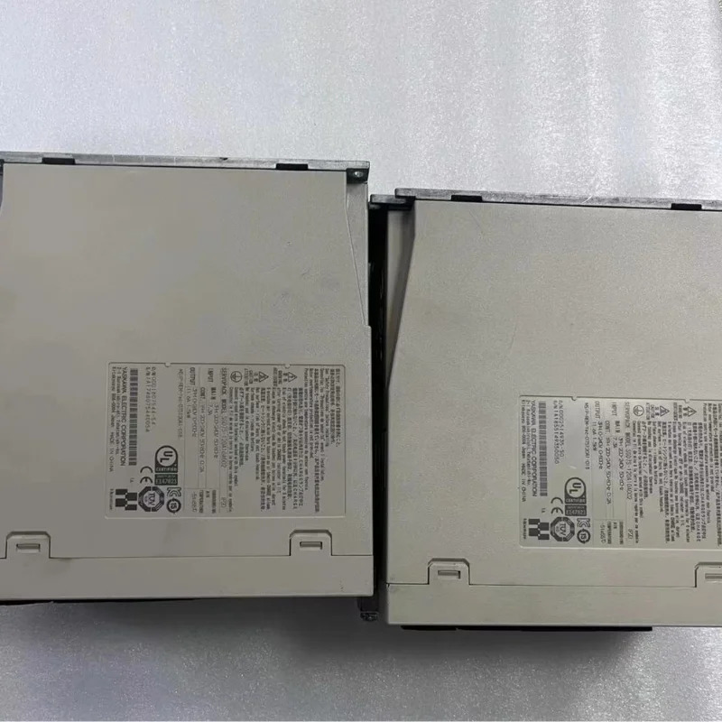 리퍼 SGD7S-120A10A 서보 드라이브 기능 OK 1.5KG