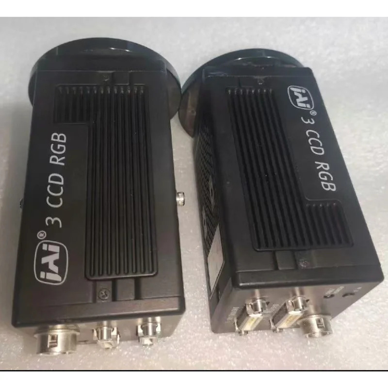 리퍼 CV-M9CL-IRB1 컬러 카메라 3CCD 산업카메라 OK