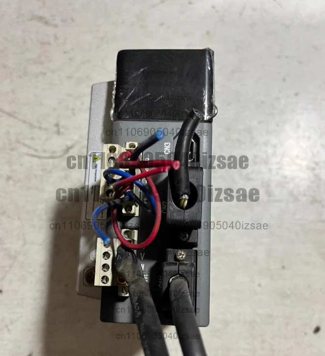 서보 드라이브 ESDA-08APA 출력 0-230V 0-200Hz 4.5A 리퍼 완료