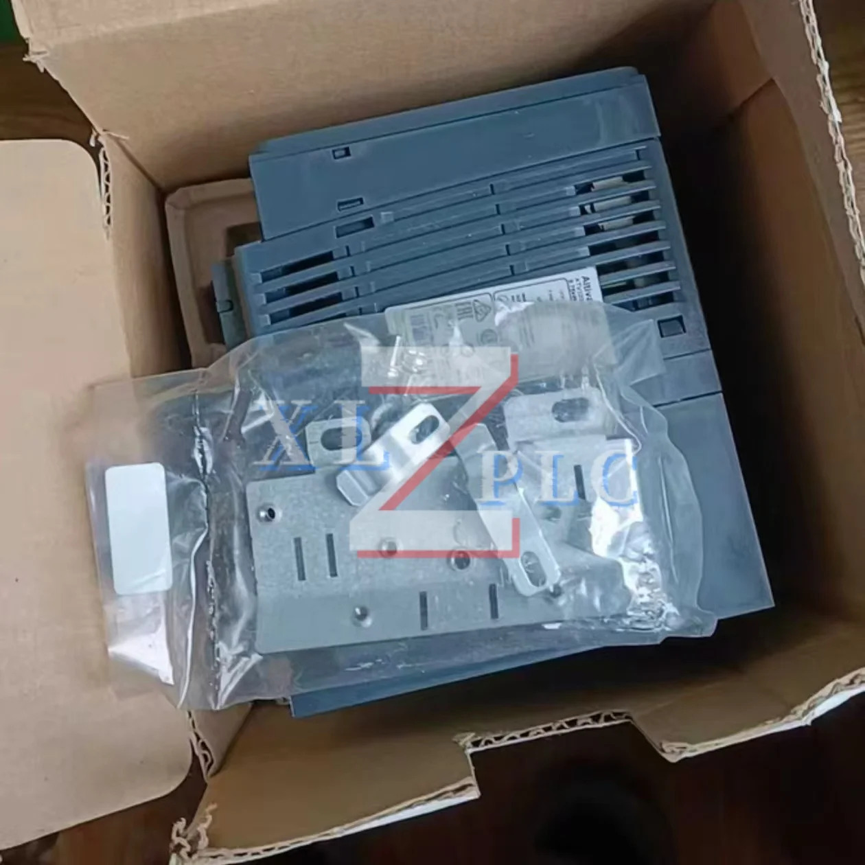 ATV320U07N4C 주파수 변환기 원본