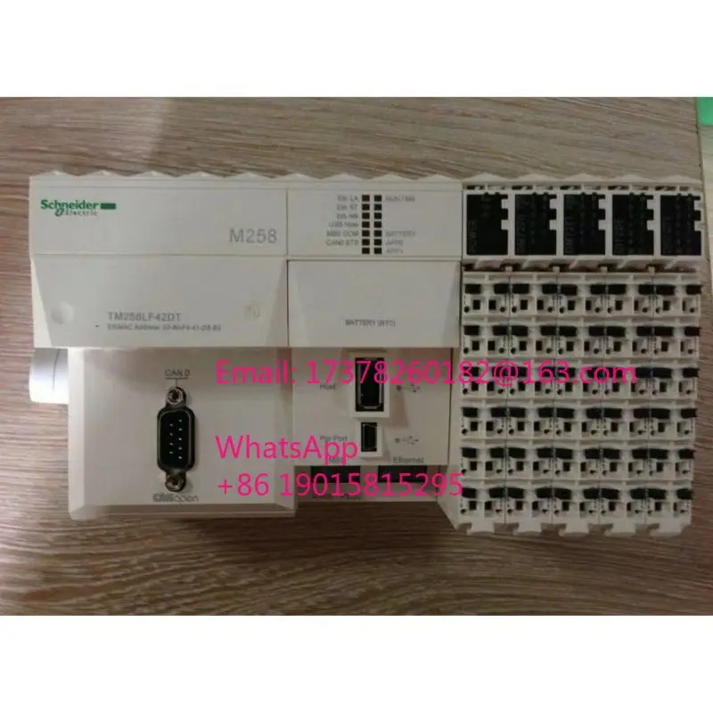 TM258LD42DT PLC 컨트롤러