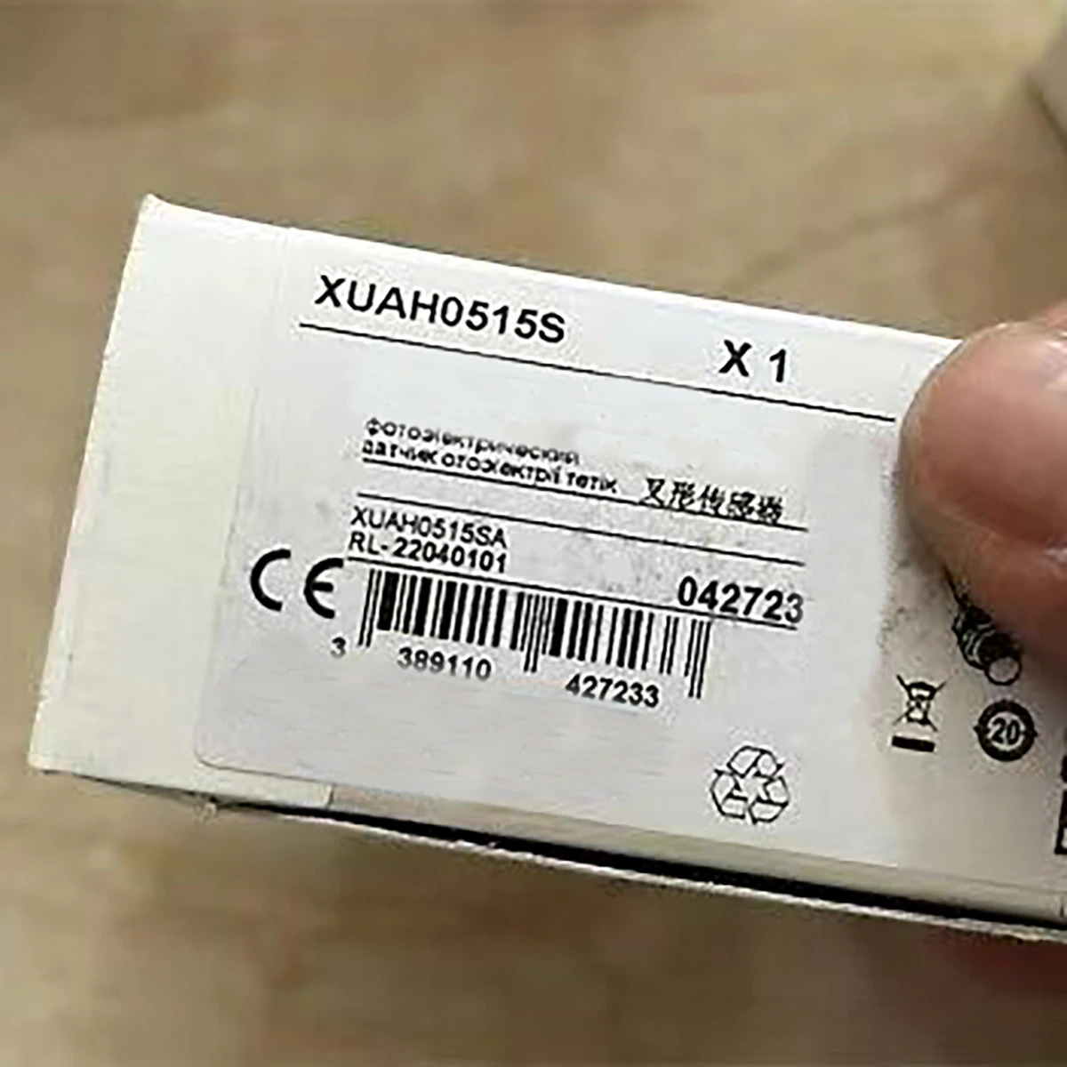 EL40A200S8/24P6X3PR5.774