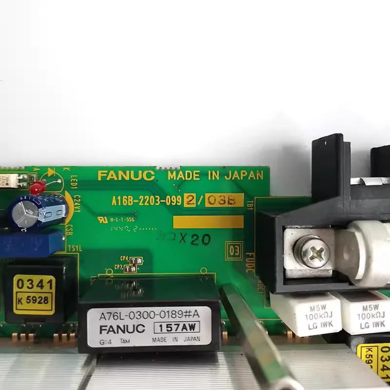 A16B-2203-0992 Fanuc는 회로 기판을 단장했습니다. 리퍼를 거쳤습니다. A16B 2203 0992