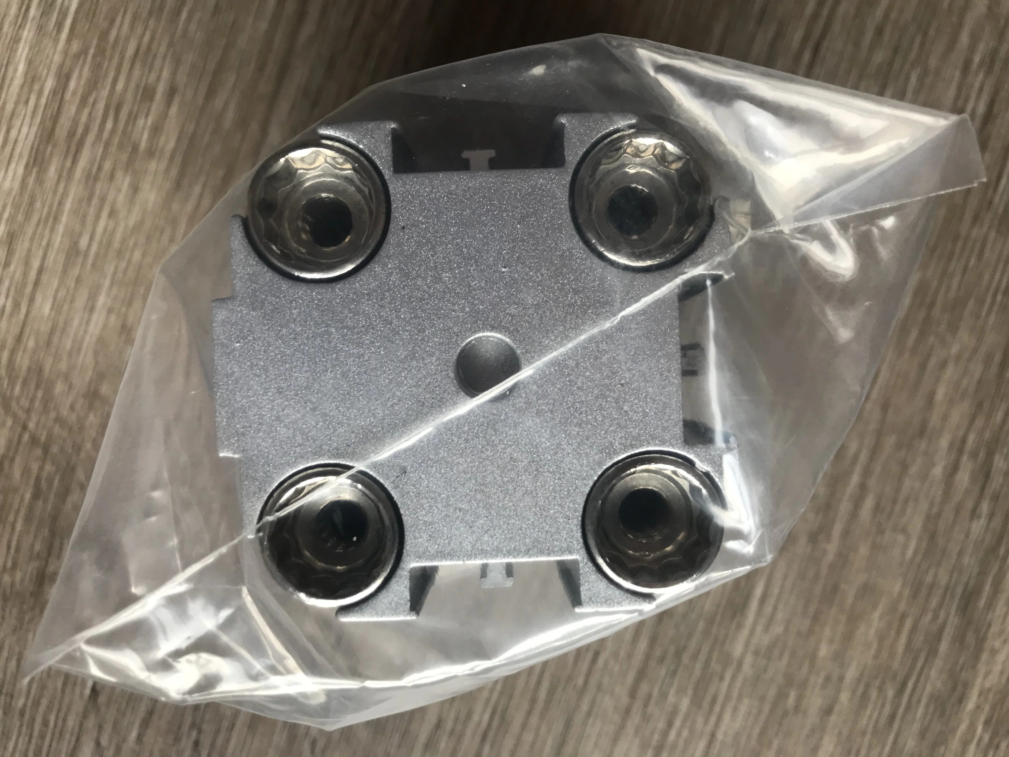 FESTO 실린더 ADVU-32-10-P-A신