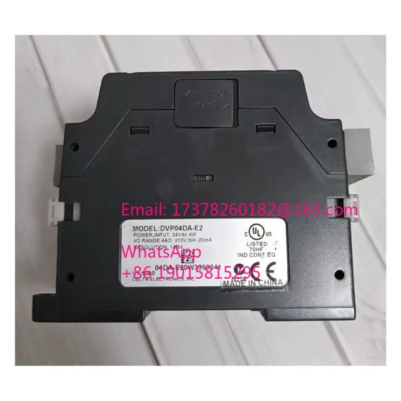리퍼 DVP04DA-E2 PLC 확장 모듈 완료