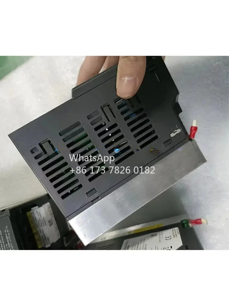VFD2A8ME21ANNAA 리퍼된 인버터 0.4kW 리퍼 기능 OK