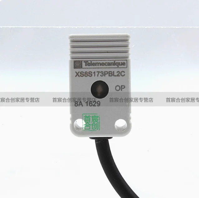 SCHNEIDER 스위치 XS8S143PL2C 유도 센서 PNP 정상 DC 12-24V