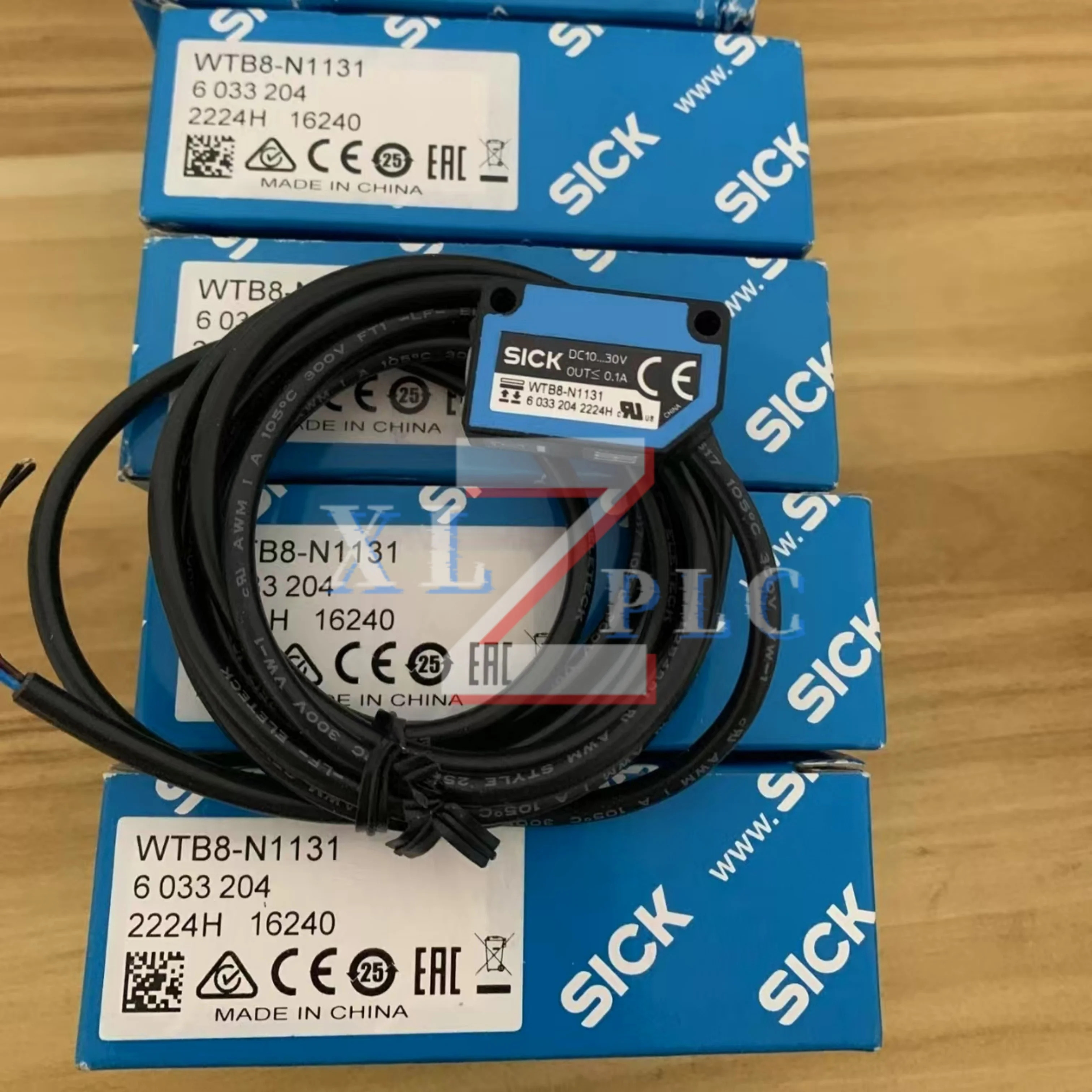 WTB8-N1131 오리지널 PLC 센서 NPN 케이블 배경 억제