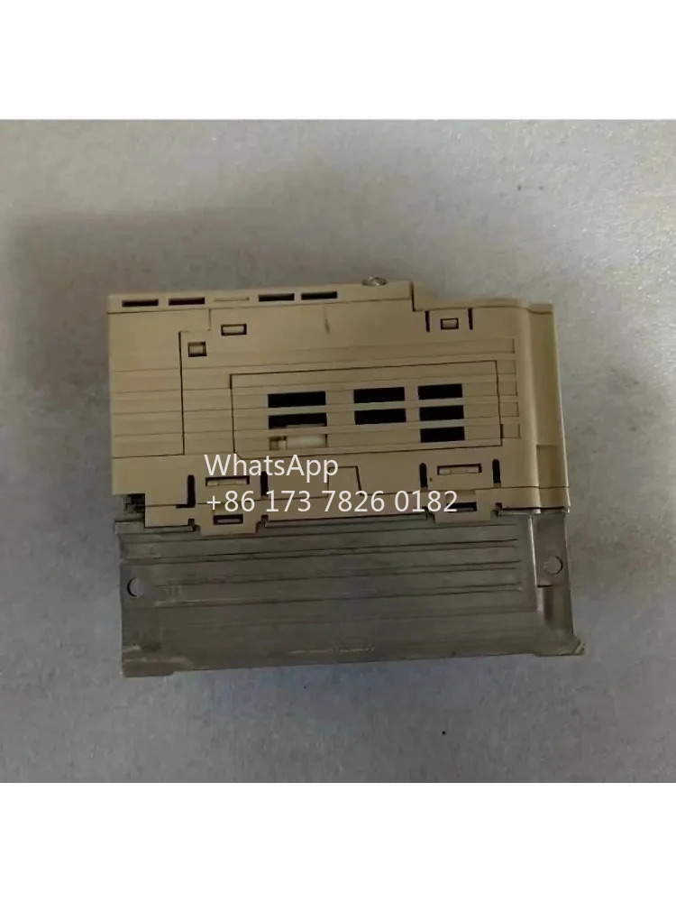 CIMR-JT2A0004BAA 리퍼 J1000 인버터 0.75kW/0.4kW 기능 ok