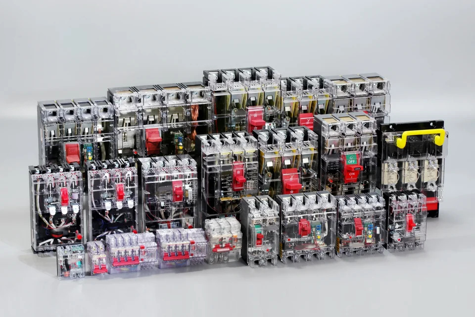 Usune Electric MCCB 몰드 케이스 차단기 DC 회로차단기 3 극 1250A 400V 690V 1000A 3P