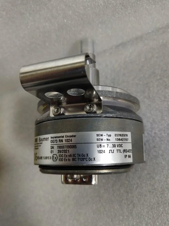 Baumer SEW Eurodrive OG73 RN 1024 OG73RN1024 인코더 ES7R EV7R 부품 13642707 없음 신