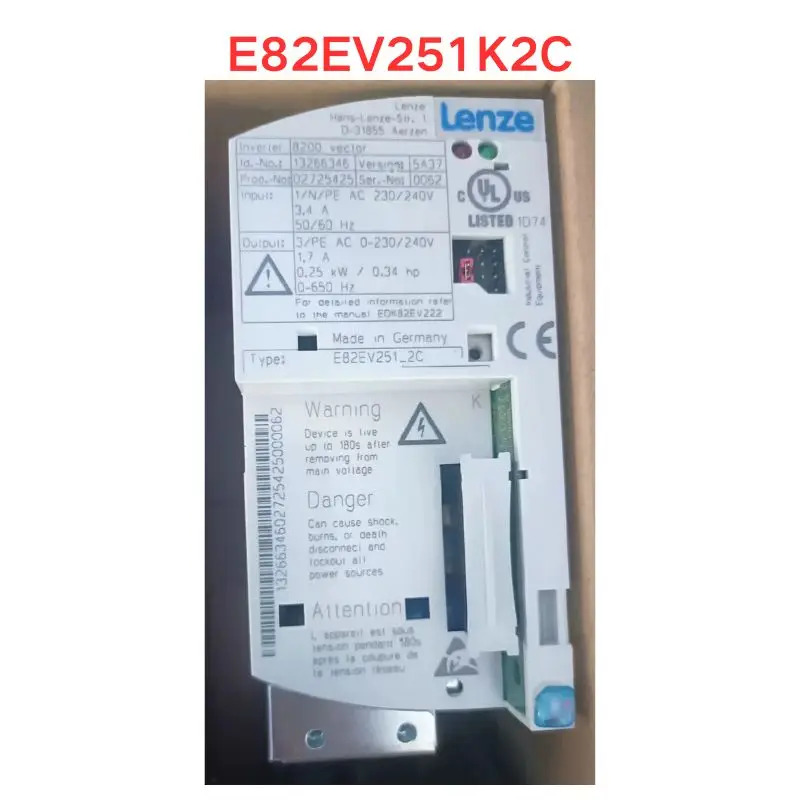 오리지널 E82EV251K2C 주파수 변환기