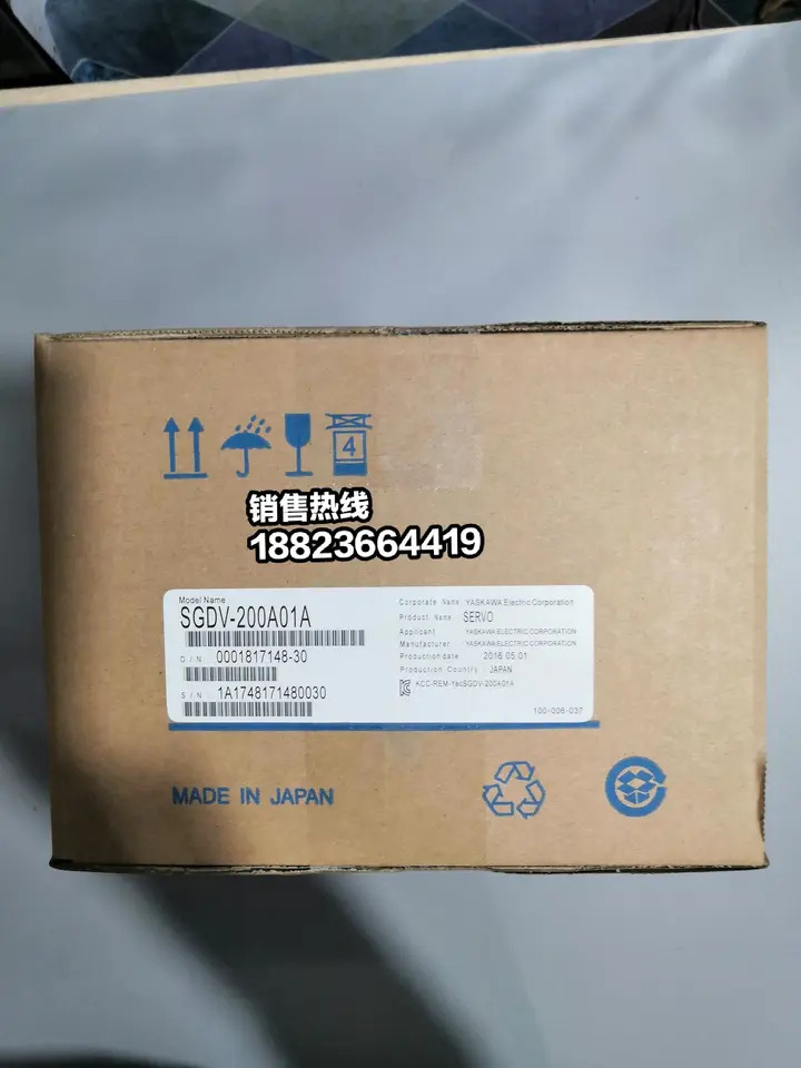 Yaskawa 서보 드라이브 포장 SGDV-200A01A/SGDV-200A01A002000
