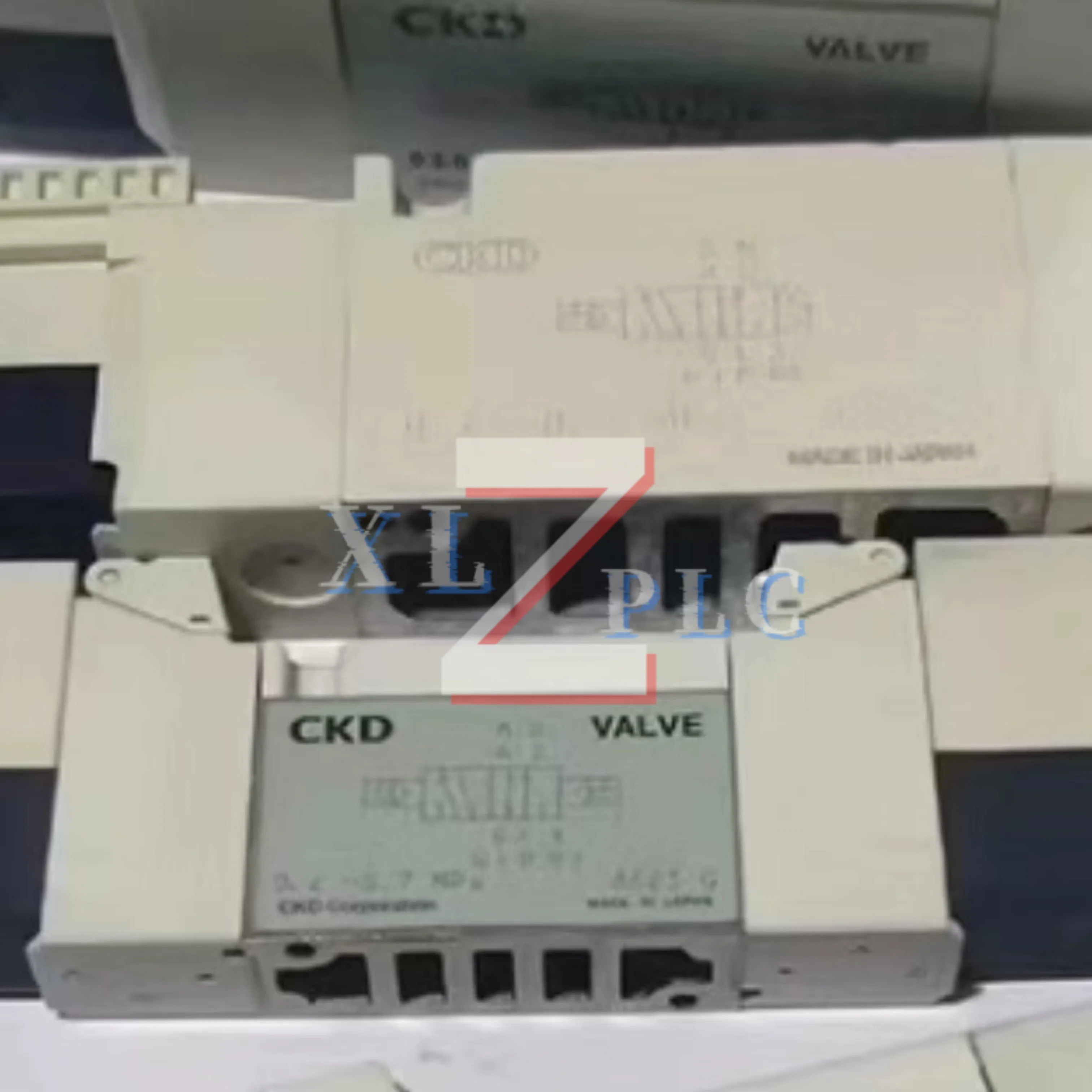 솔레노이드 밸브 원본 4GB430-10-B-3 DC24V F3000-10-W-F 4F210-08-AC110V