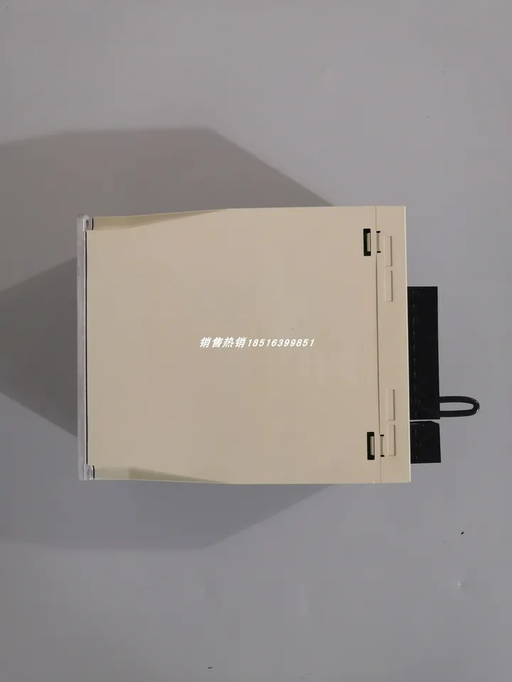 SGDS-08A05A Yaskawa 서보 드라이버 포장