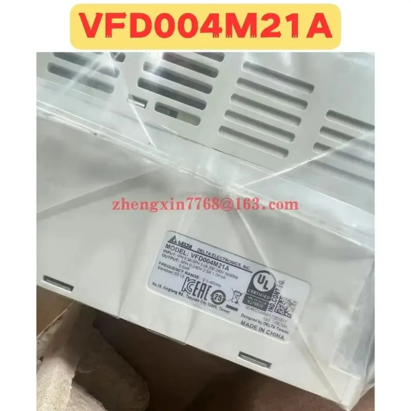 오리지널 주파수 변환기 VFD004M21A 신