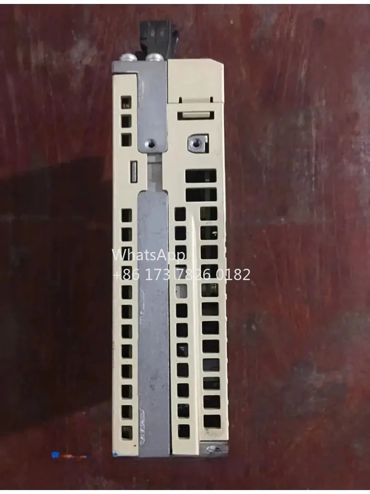 SGDV-1R6A01B002000 리퍼 서보 드라이브 200W 기능 정상