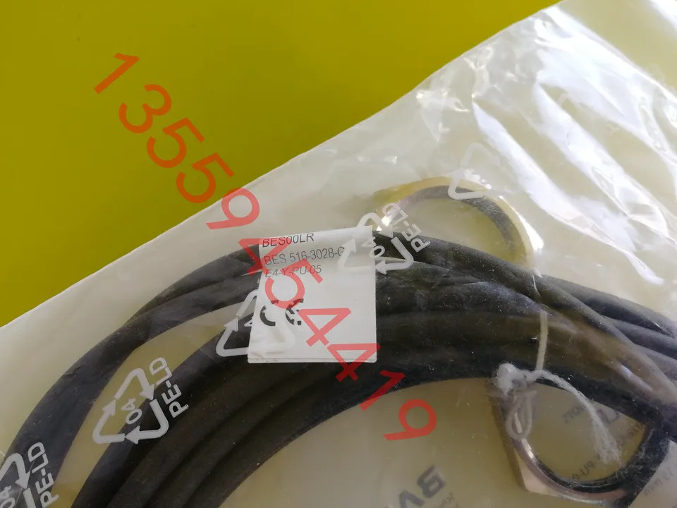 BALLUFF Baruf 센서 BES00LRBES516-3028-G-E4-Y-PU-05 납품