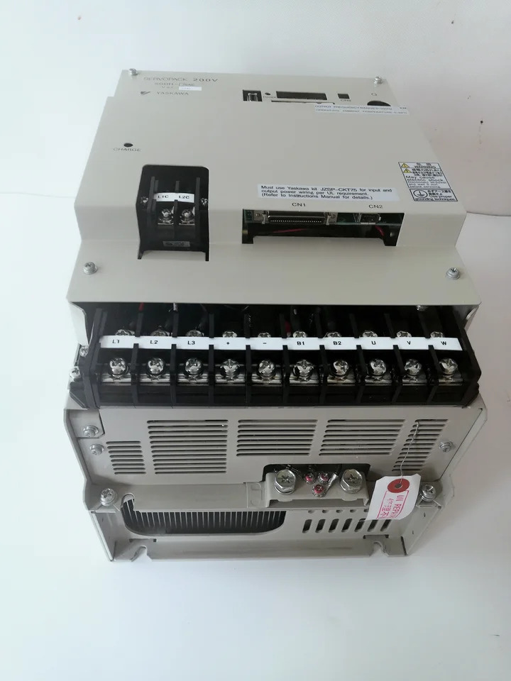 SRDA-SDA06A01A-E Yaskawa 드라이버 오리지널 포장 서플라이 신