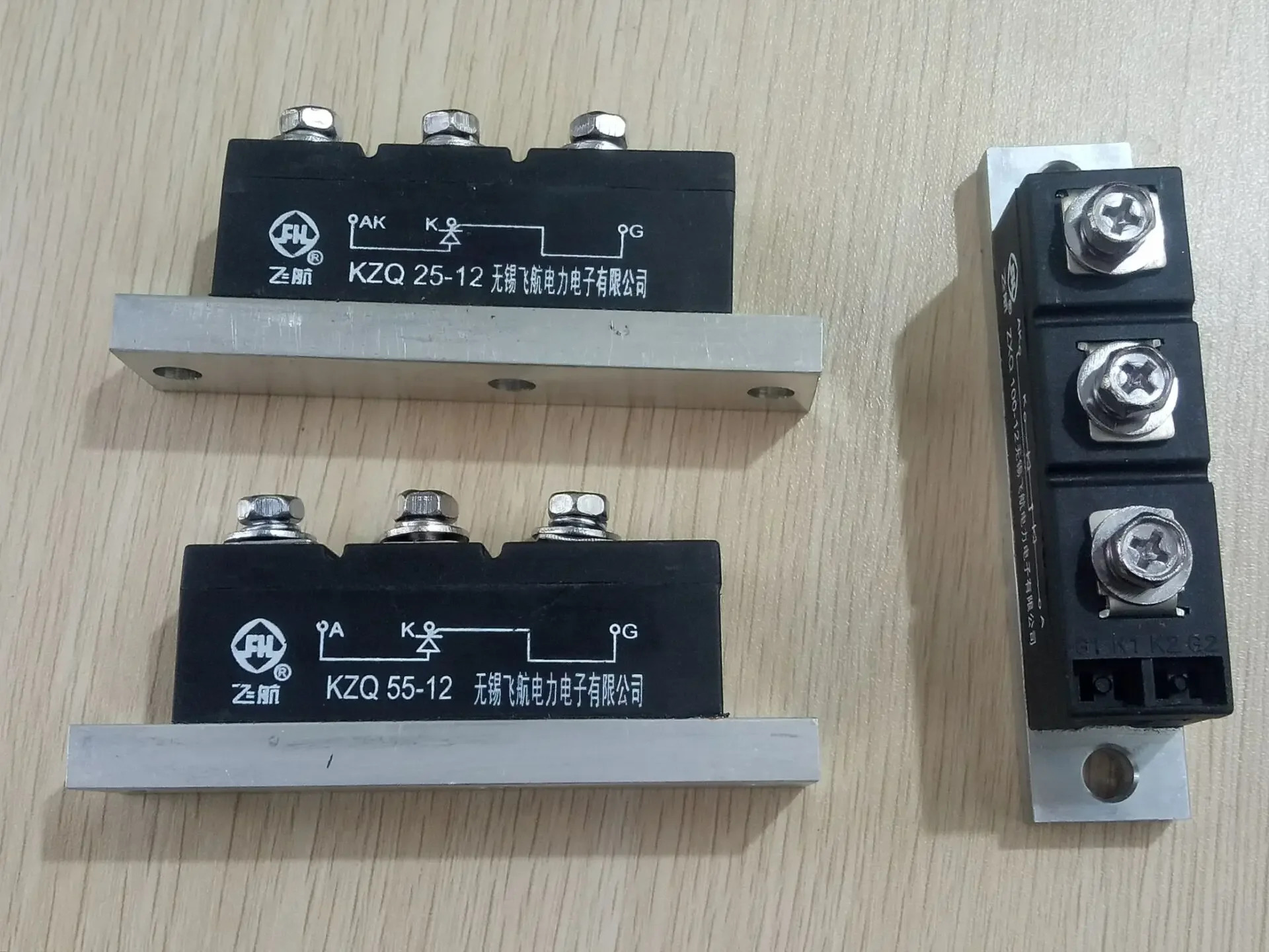 발전기 V28 정류기 모듈 KZO 25-12 KZQ 55-12 MTC55A1200V