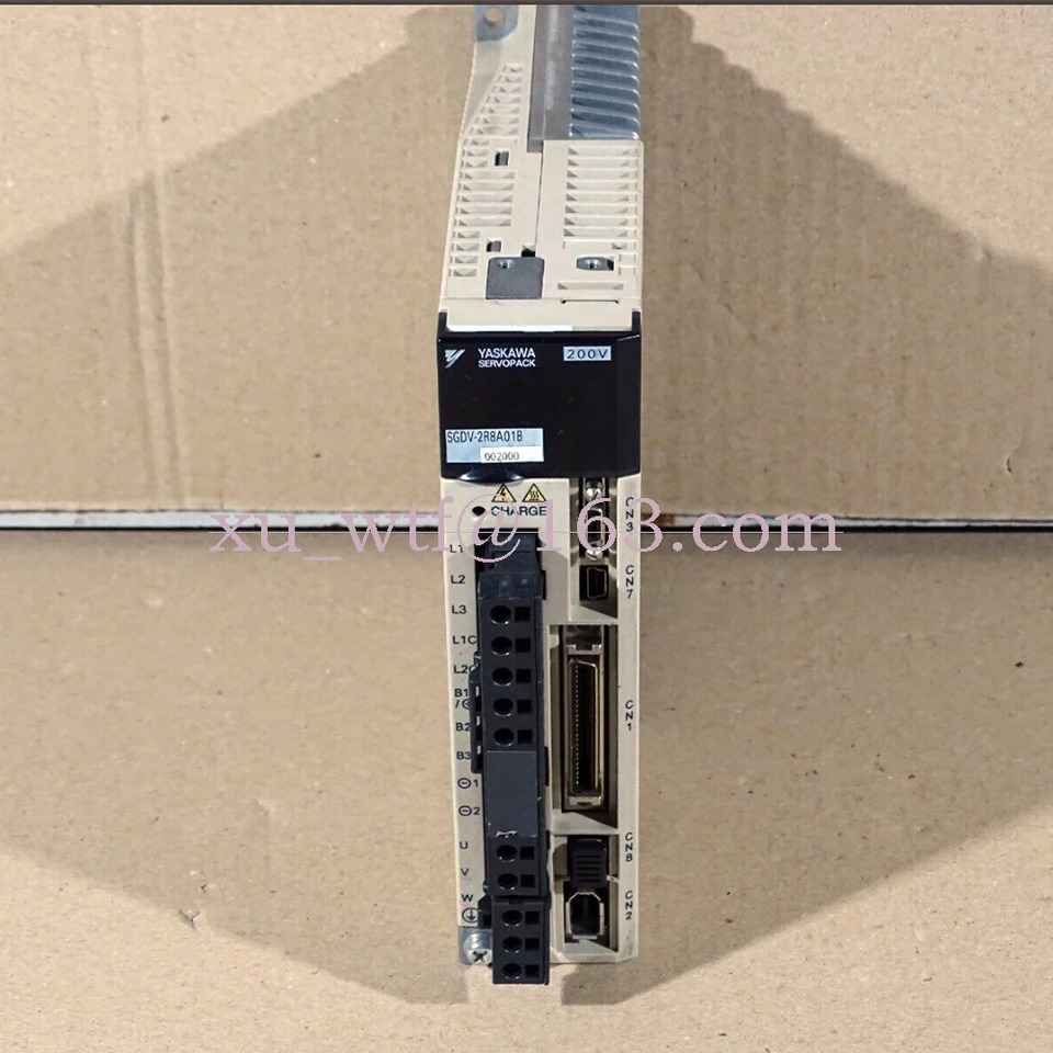 오리지널 서보 드라이브 SGDV-2R8A01B 신