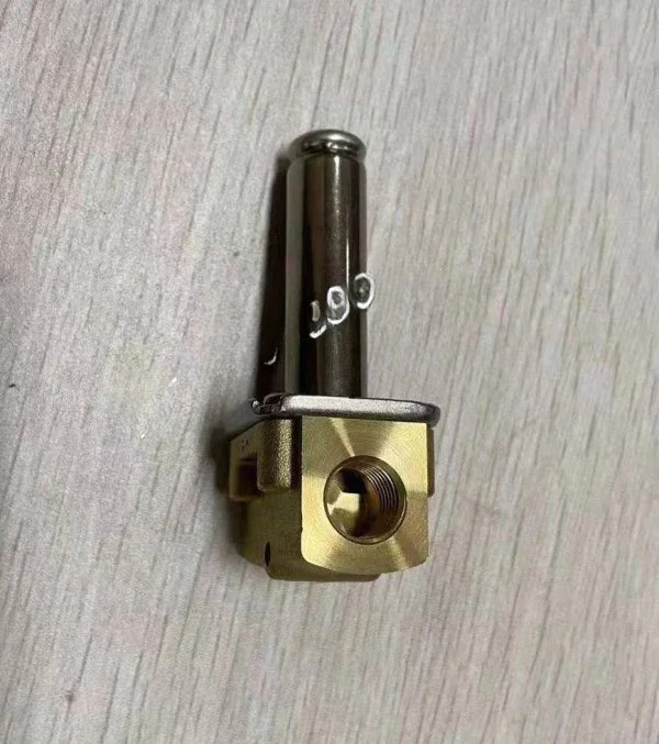 EV210B 2위치 양방향 솔레노이드 밸브 032U3608/3631/5704/5710