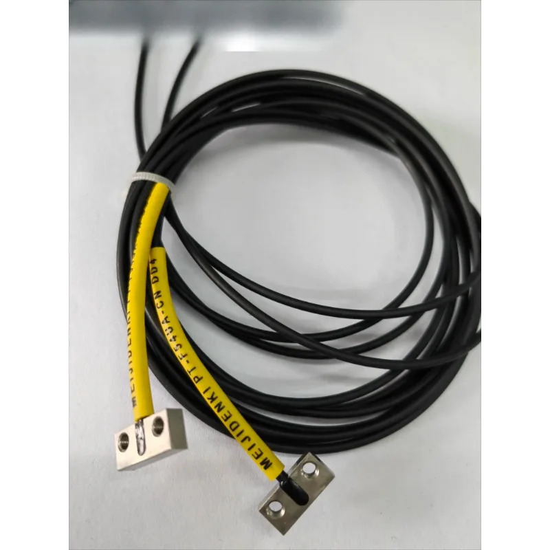 PT-F54UA-CN DD4 반대 광섬유 케이블 PT-F54UA PTF54UACN