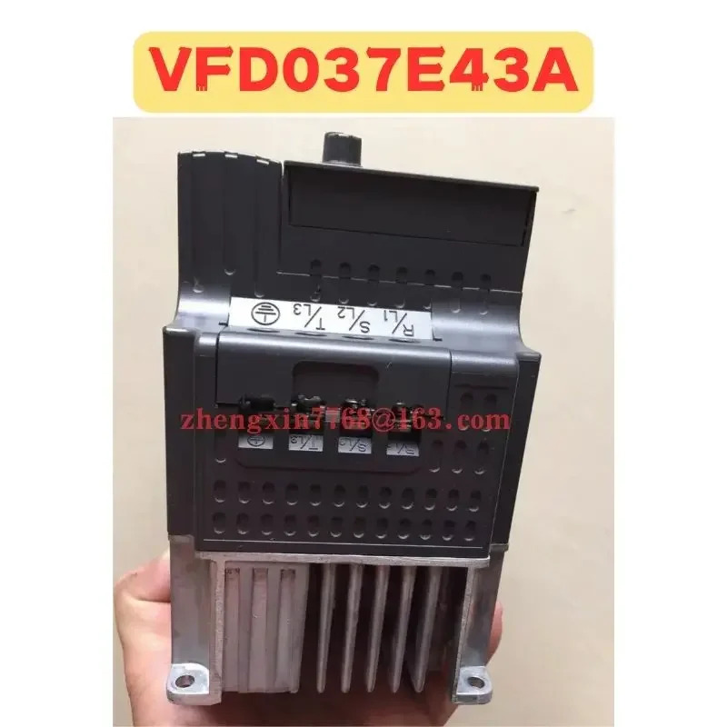 리퍼 주파수 변환기 정상 기능 완료 VFD037E43A