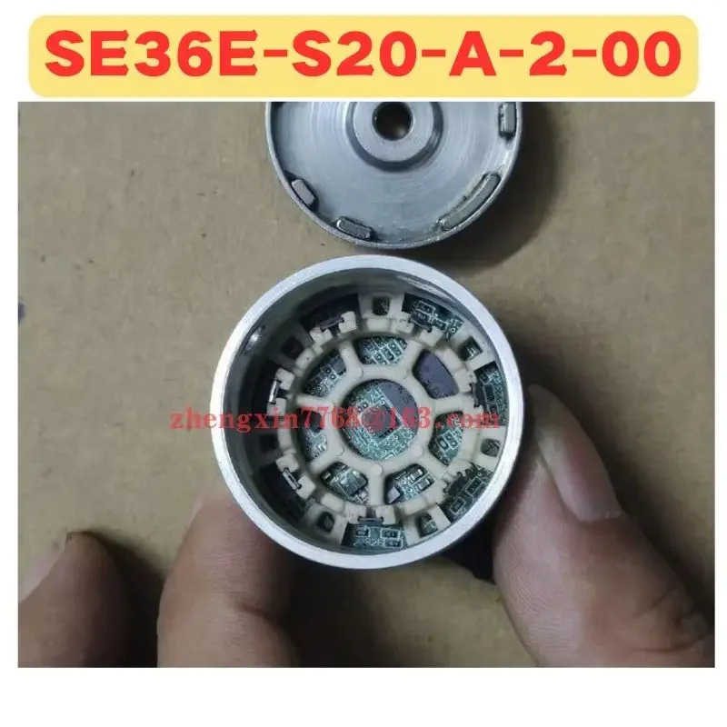 리퍼 인코더 SE36E-S20-A-2-00 SE36E S20 A 2 00 정상 기능 완료