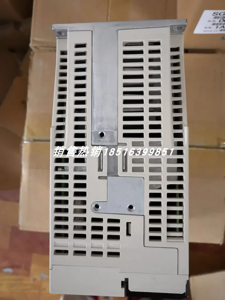SGD7S-120A00A002 Yaskawa 서보 드라이버 신