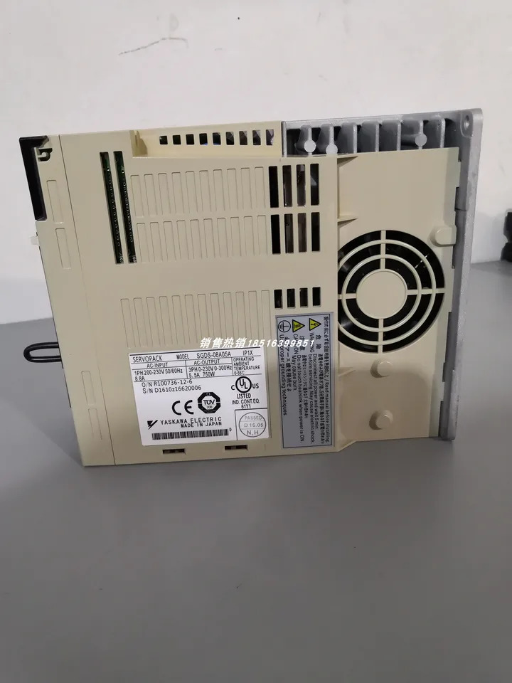 SGDS-08A05A Yaskawa 서보 드라이버 포장