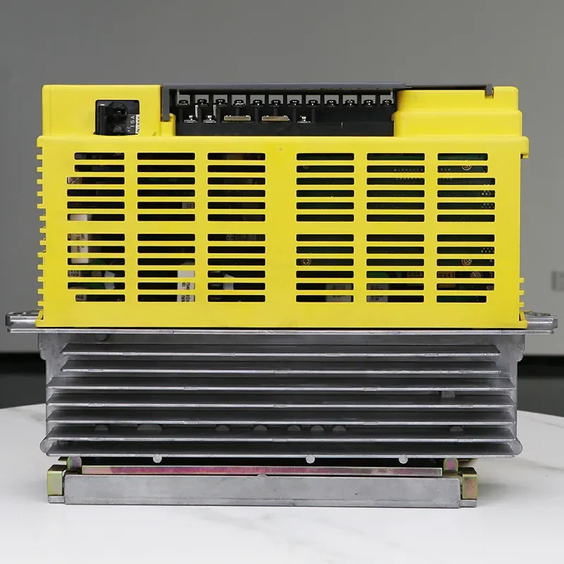 A06B-6089-H105 Fanuc 서보 드라이브 증폭기 12개월 A06B 6089 H105