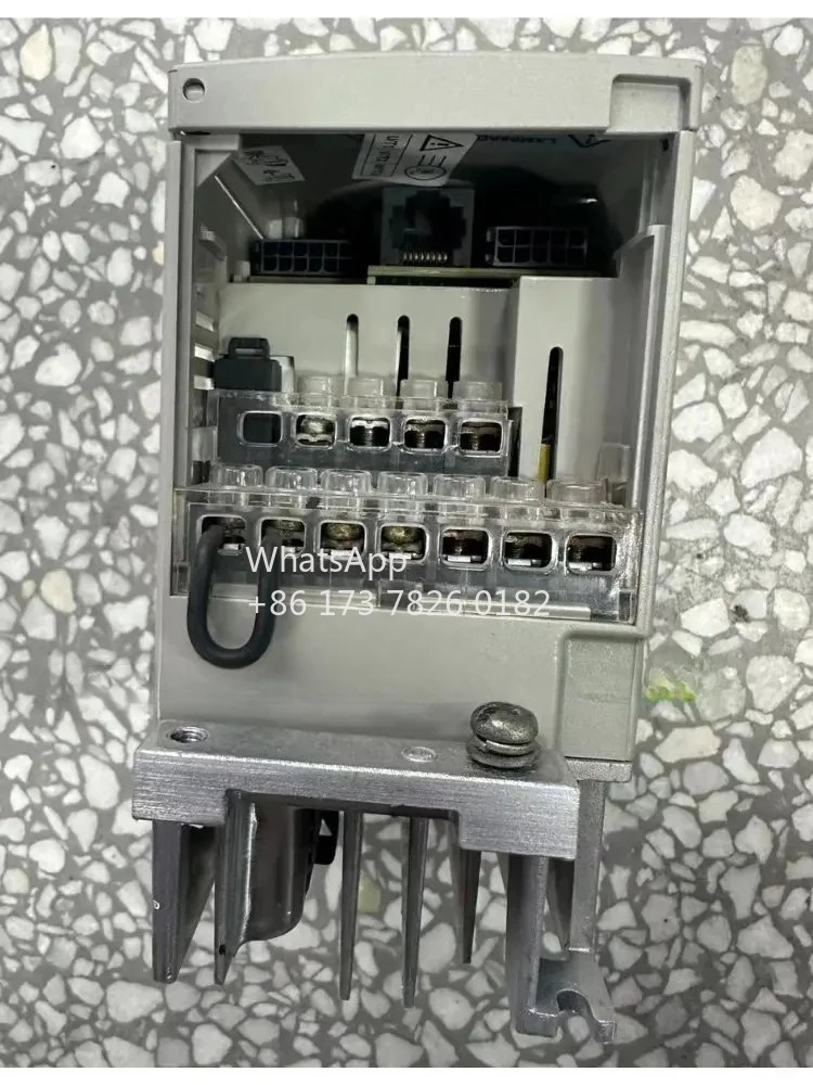 LXM05AD10M2 서보 드라이브 0.75kW 작동 기능 사OK