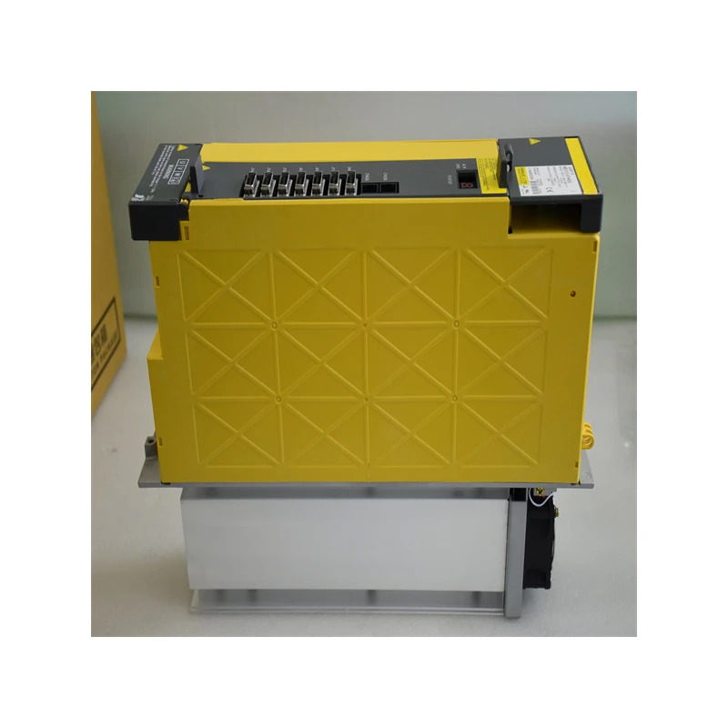 산업 자동화 일본 서보 팩 서보모터 드라이버 A06B-0251-B400 신