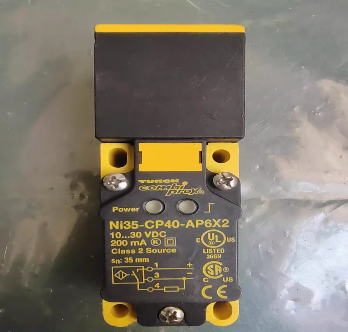 새 터크 NI35-CP40-AP6X2